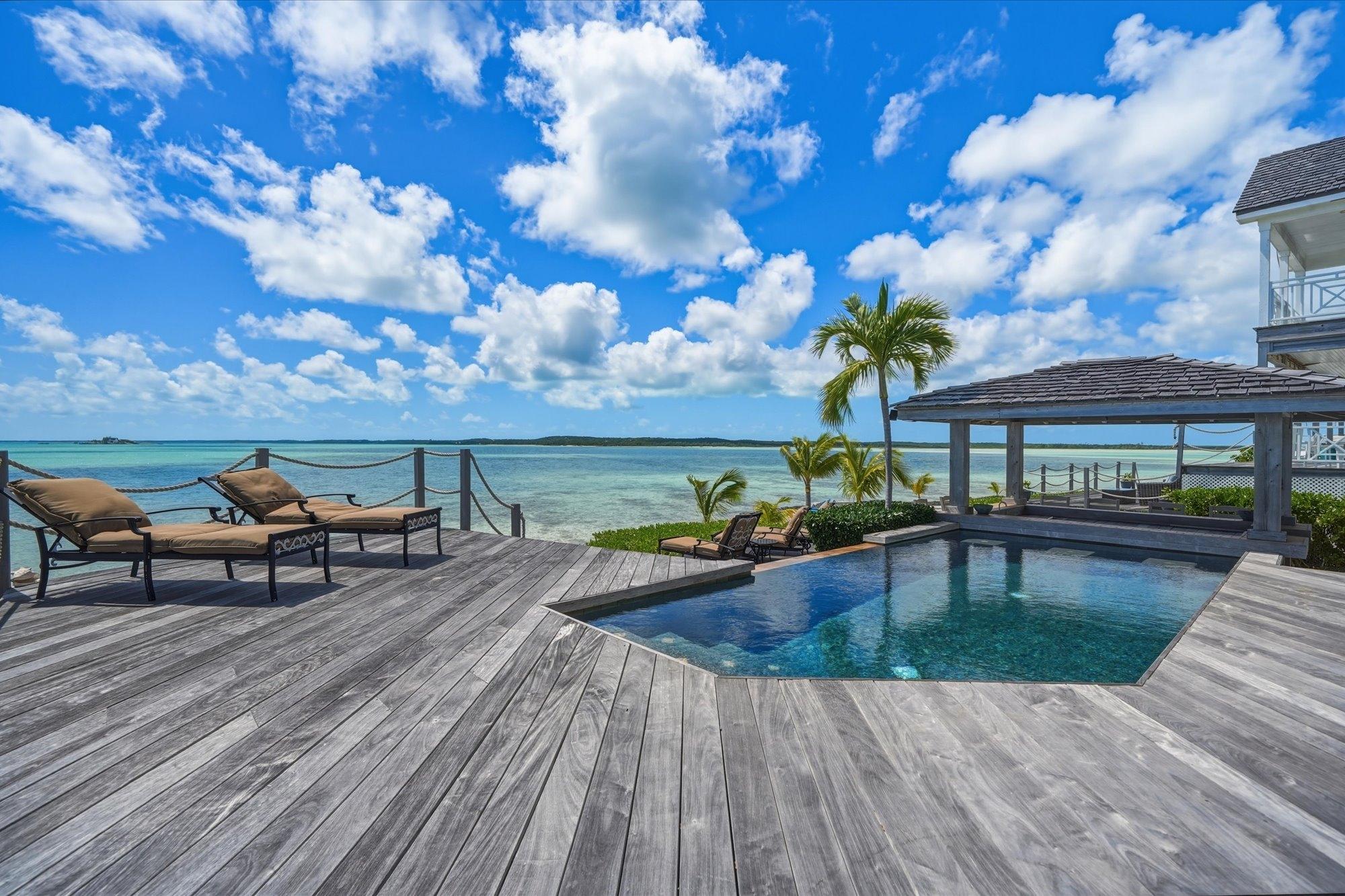 CROWN PIGEON ISLAND & CAY