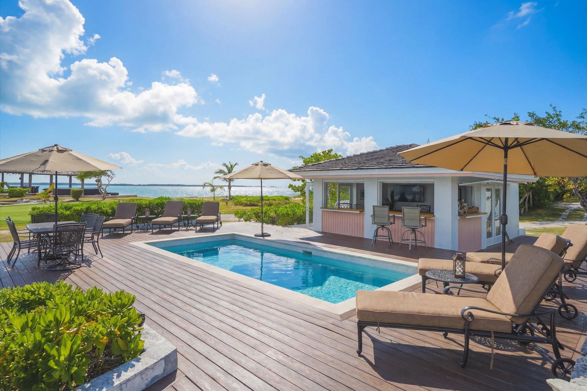 CROWN PIGEON ISLAND & CAY