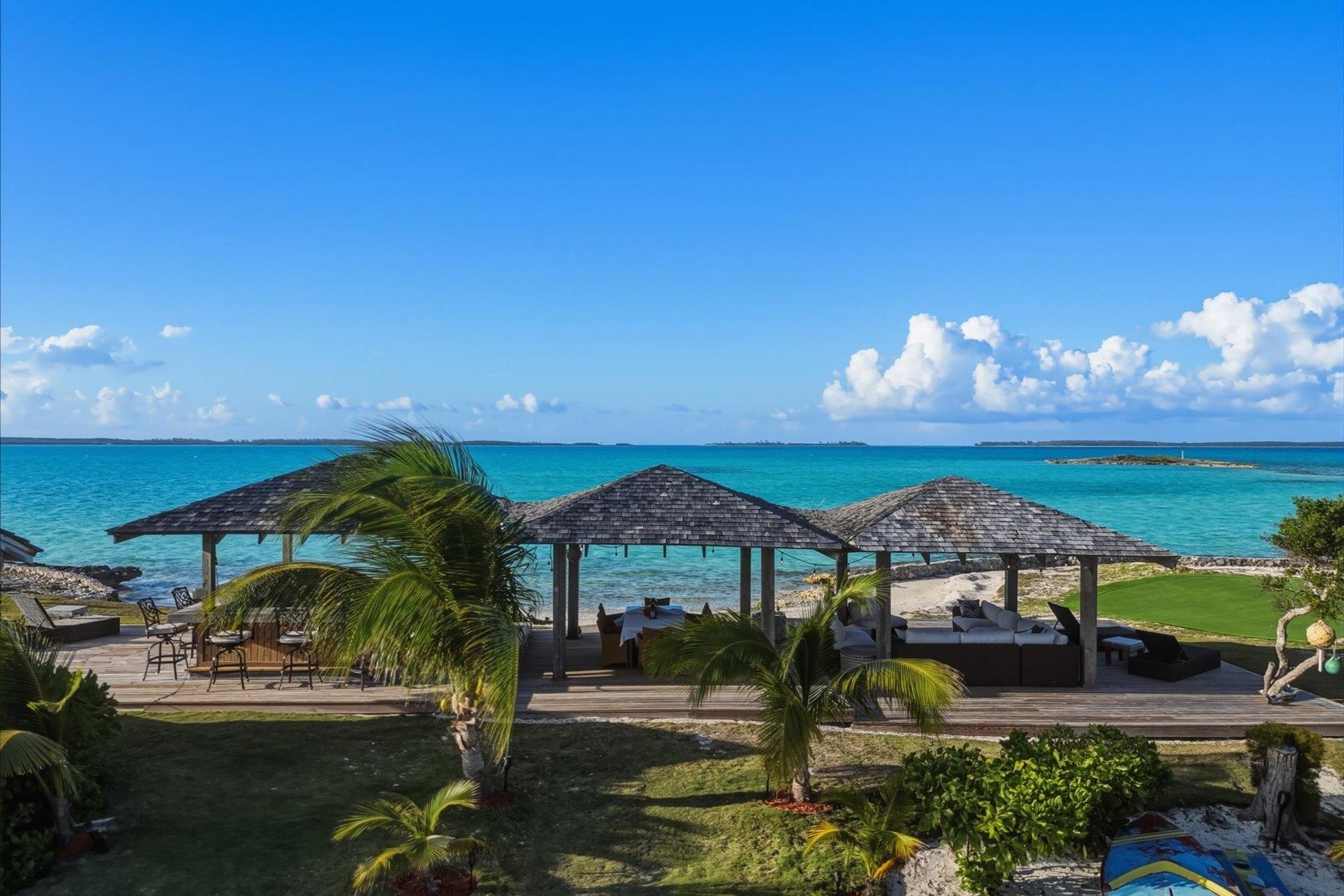 CROWN PIGEON ISLAND & CAY