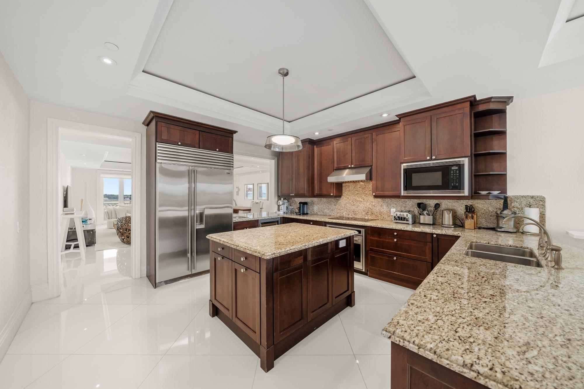 Ocean Club Residence