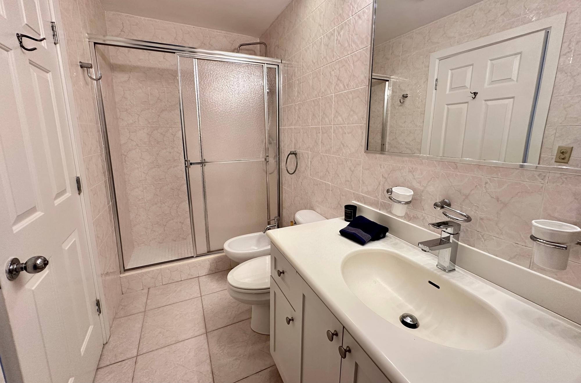 PARADISE HARBOUR CLUB