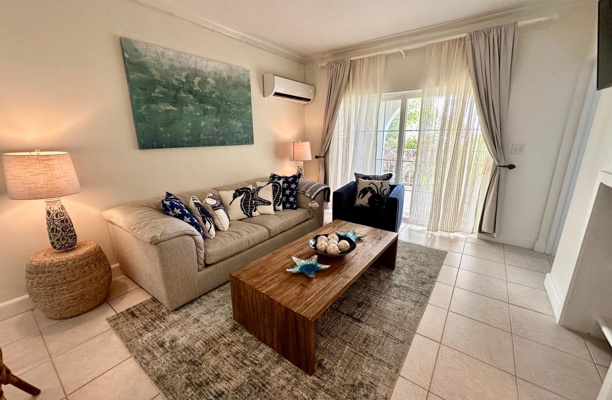 PARADISE HARBOUR CLUB