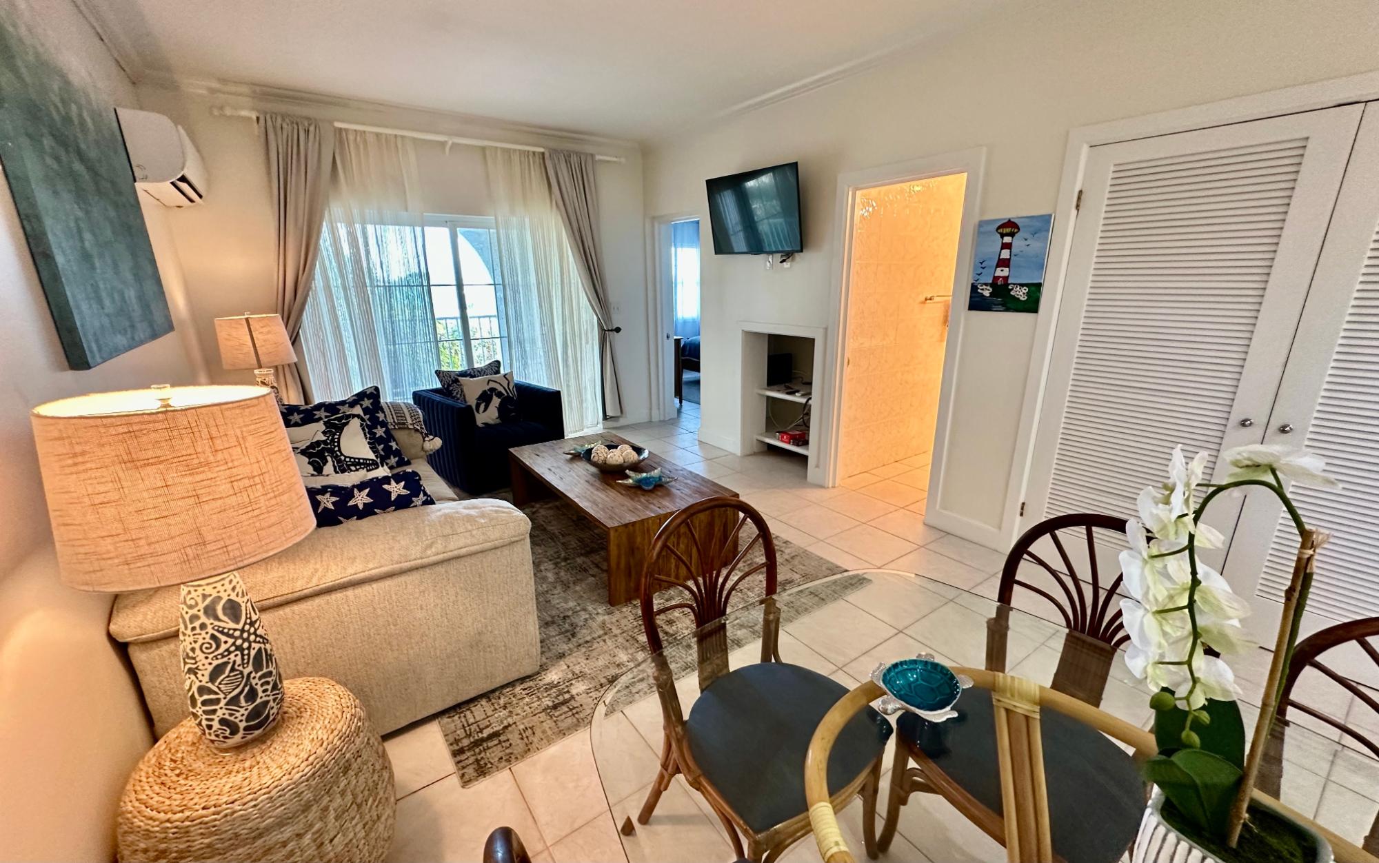 PARADISE HARBOUR CLUB