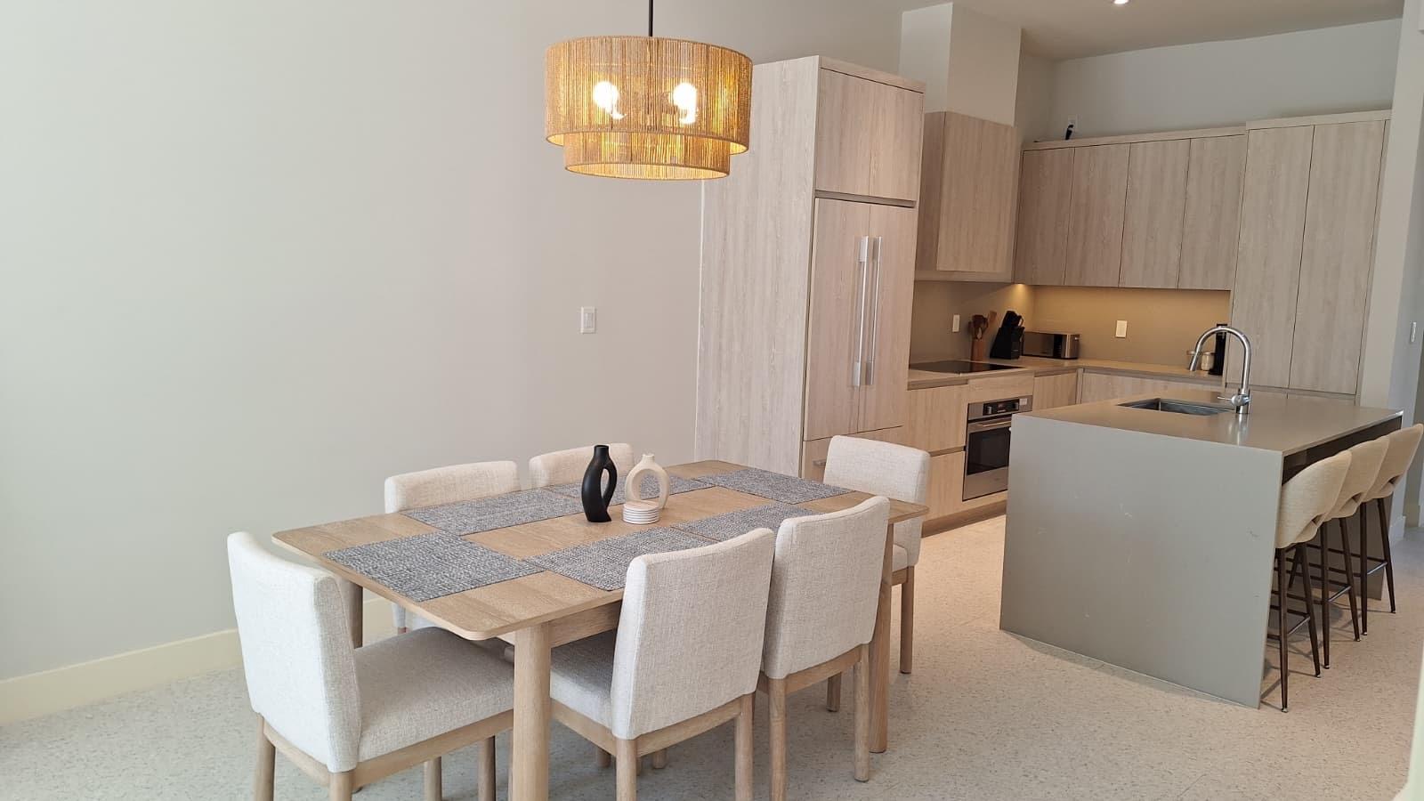 WEST END OFF WEST BAY ST