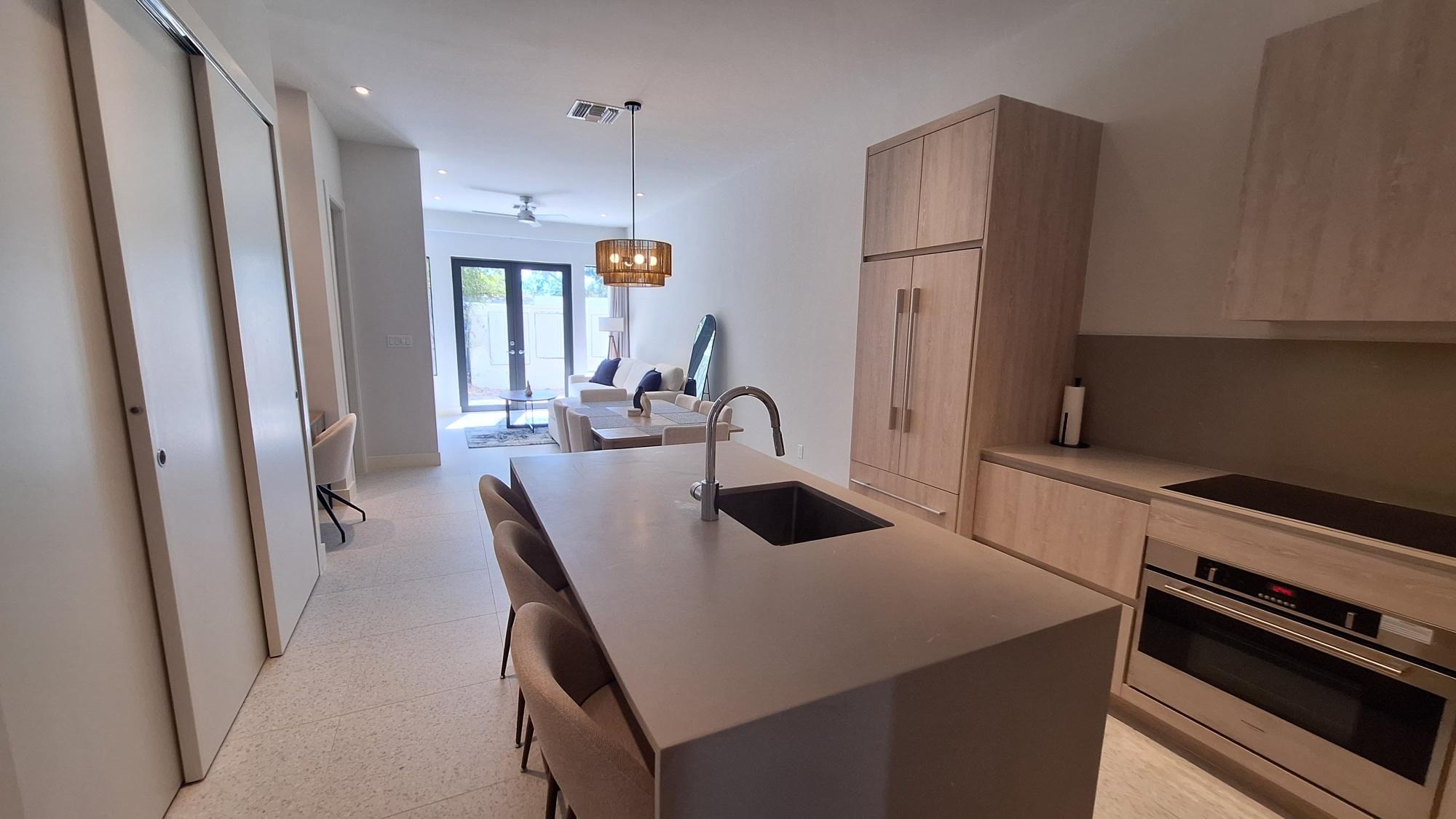 WEST END OFF WEST BAY ST