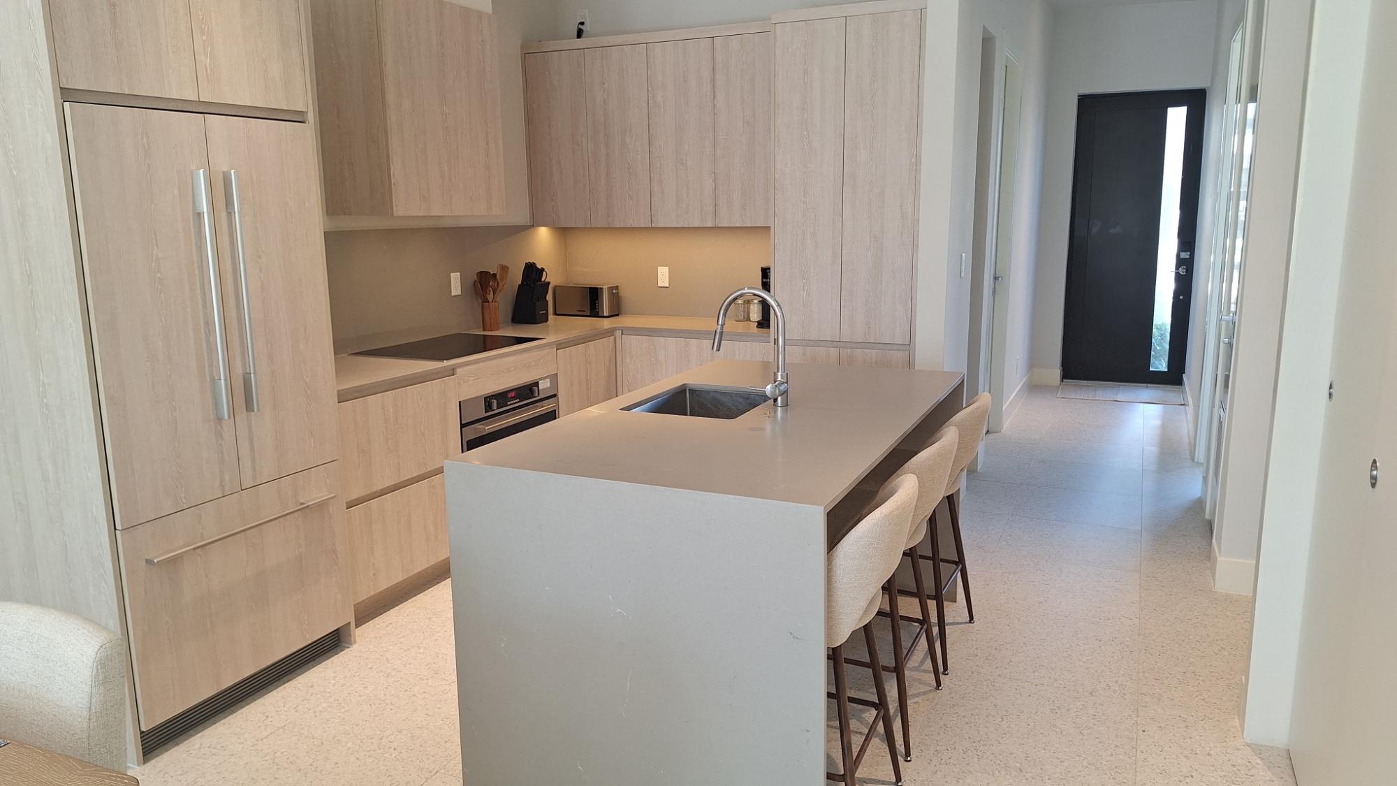 WEST END OFF WEST BAY ST