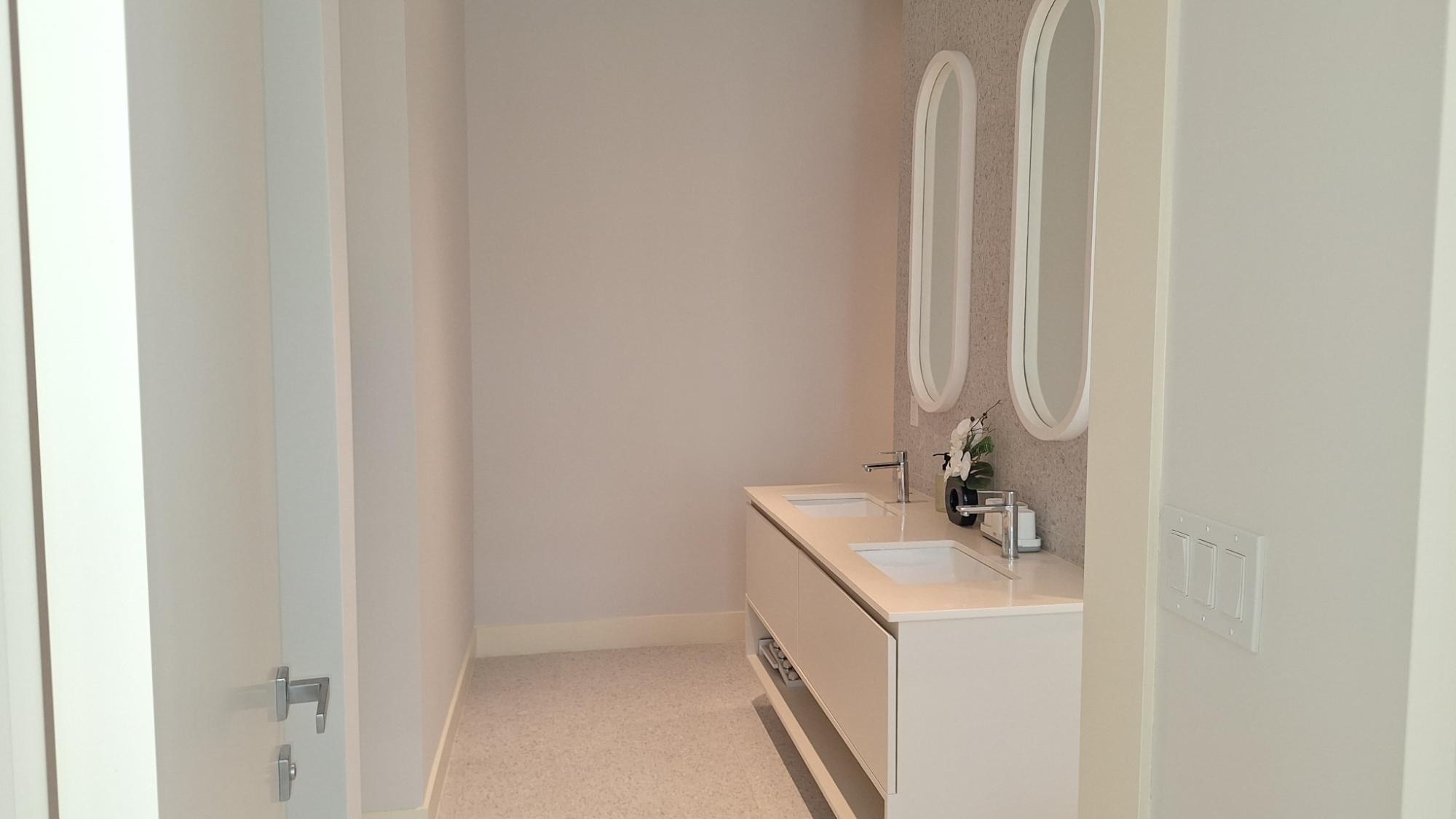 WEST END OFF WEST BAY ST