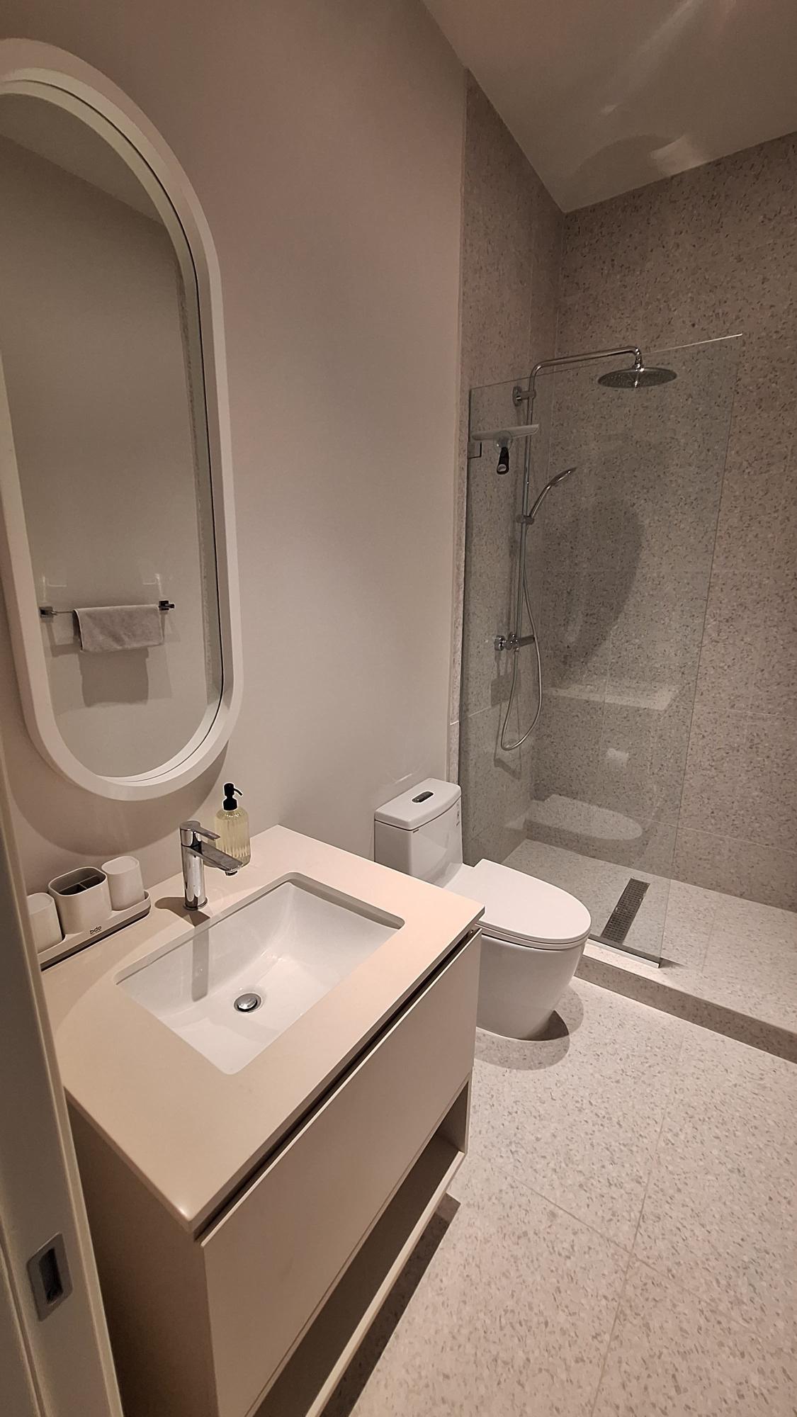 WEST END OFF WEST BAY ST