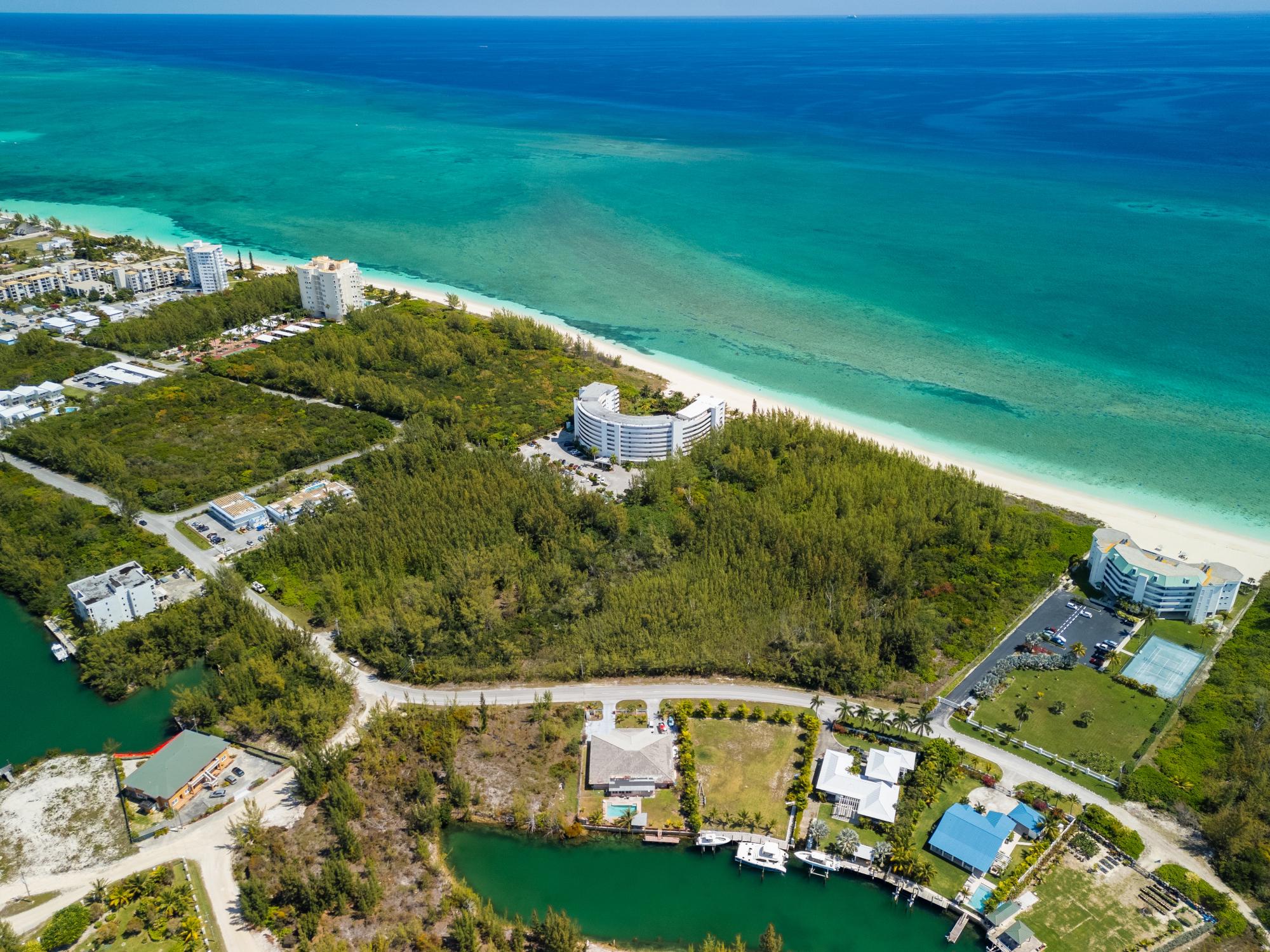 ROYAL PALM WAY