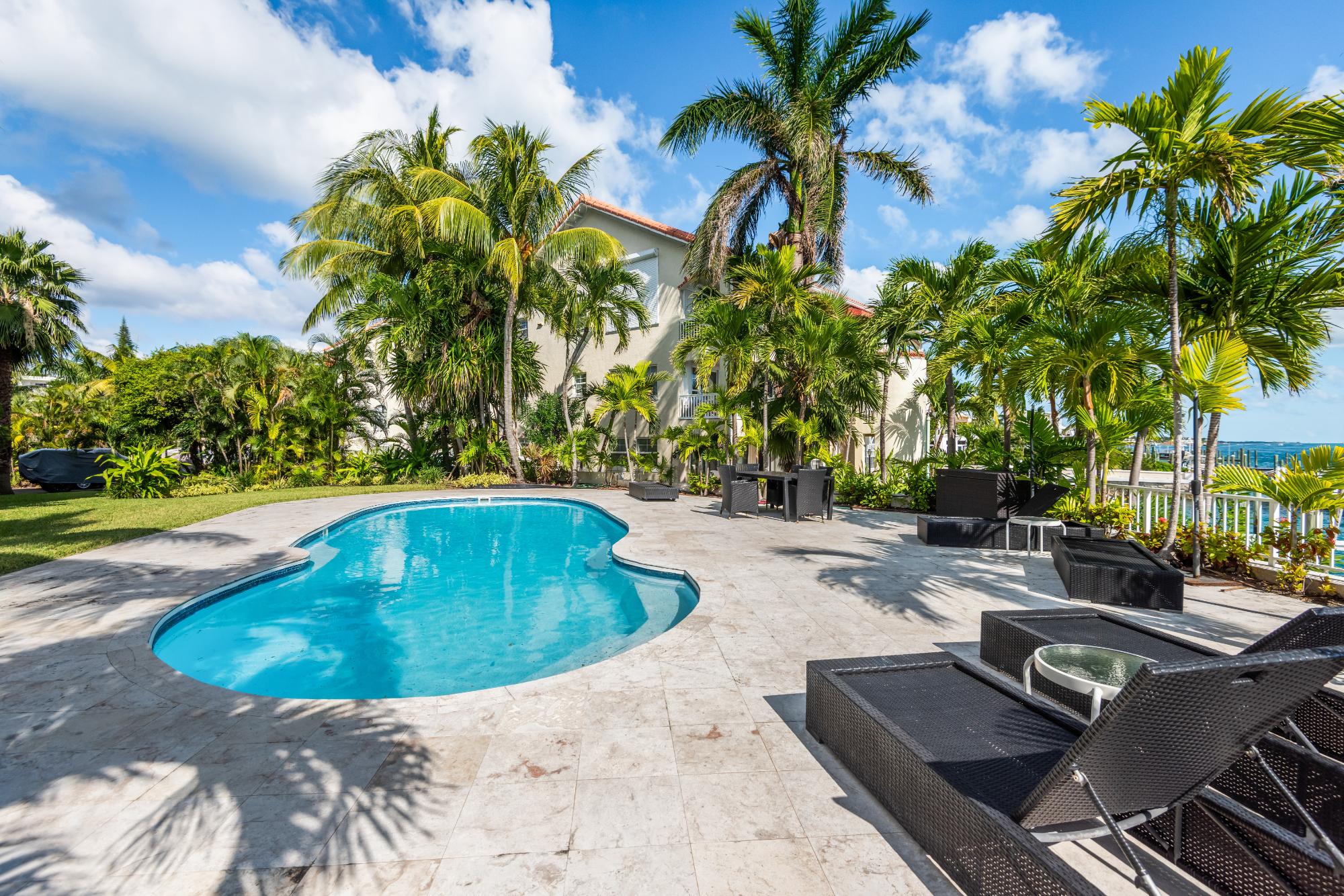 PARADISE ISLAND