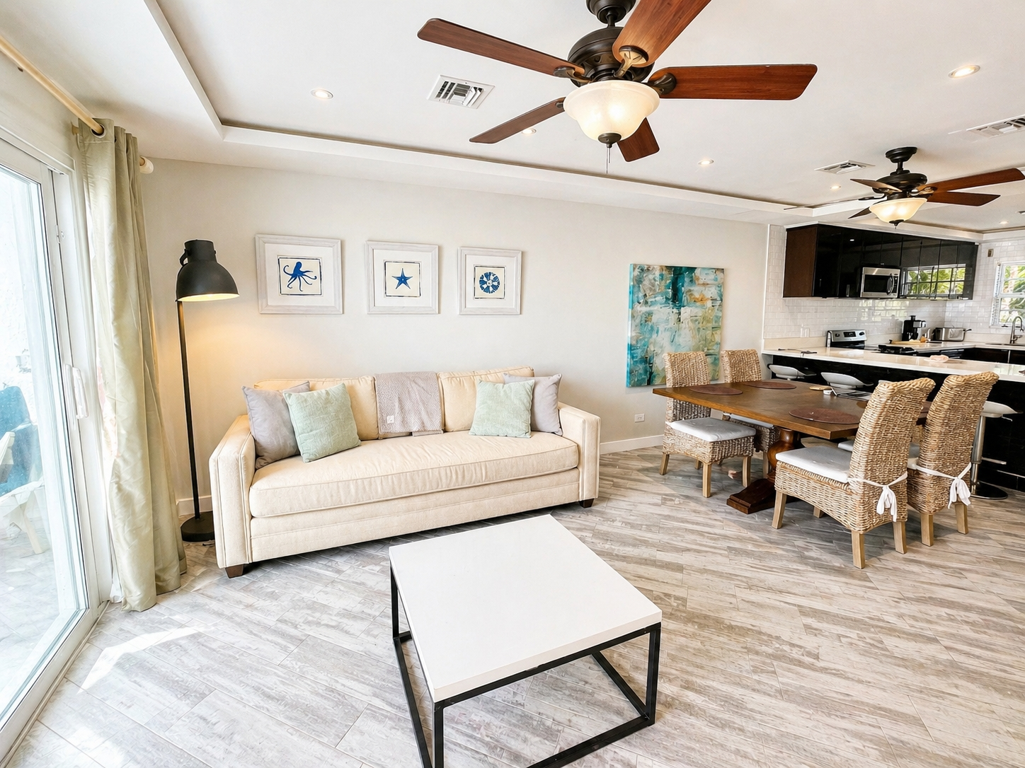 DELAPORTE CONDOMINIUM