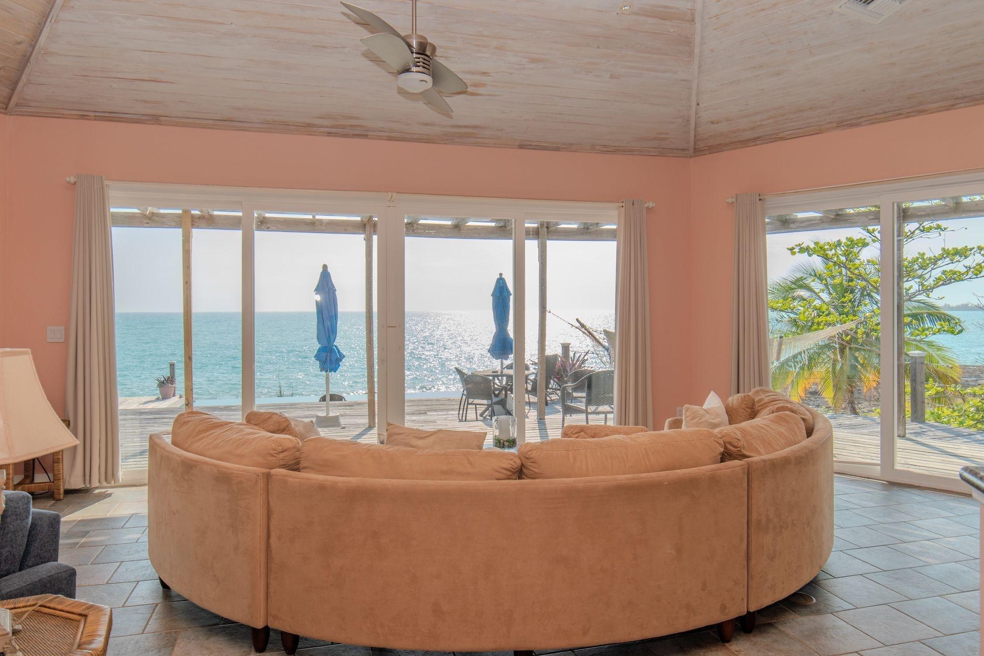 LAGUNA – CANAL HOME