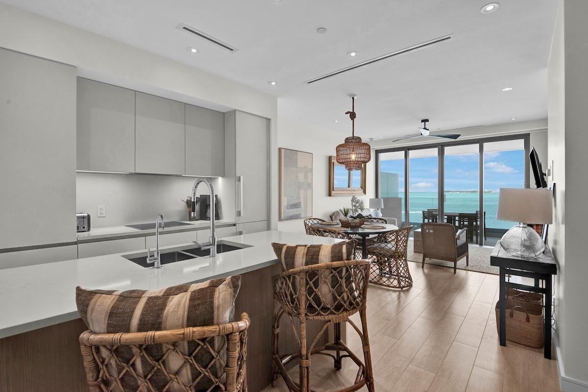 GOLDWYNN UNIT 222
