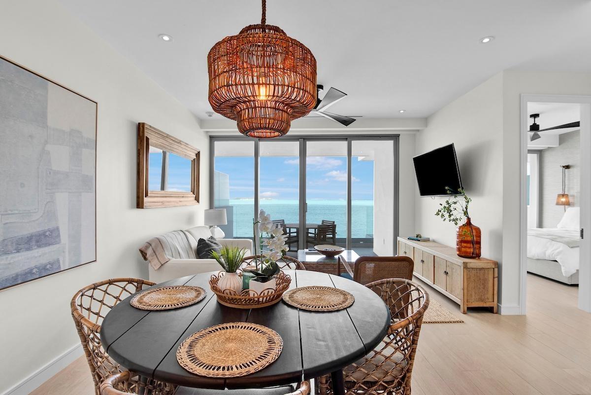 GOLDWYNN UNIT 222