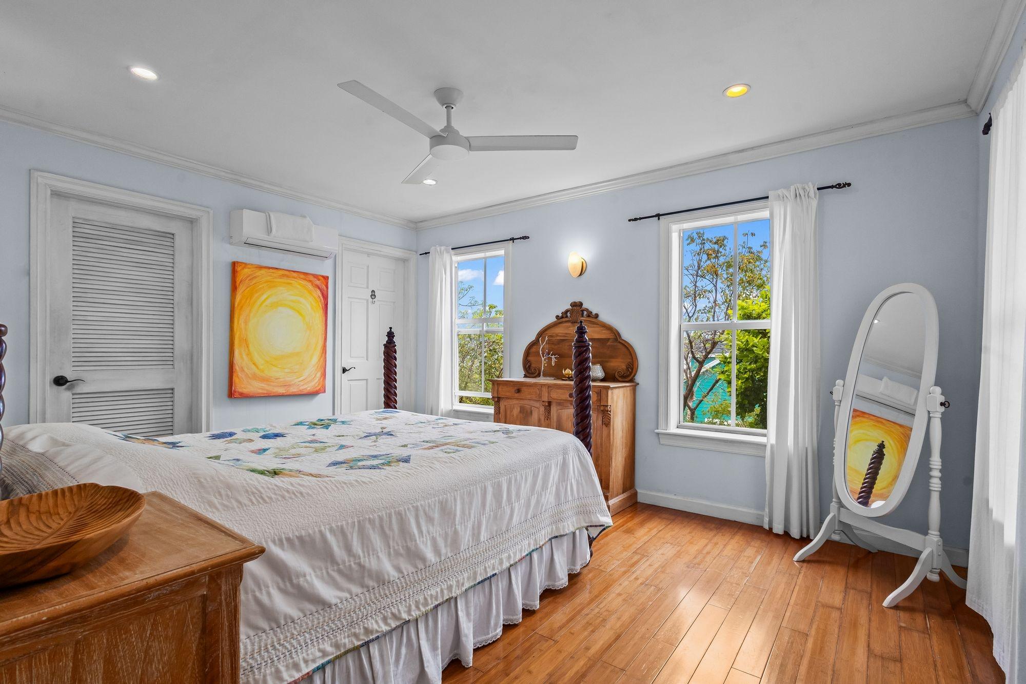 AUNTIE COTTAGE