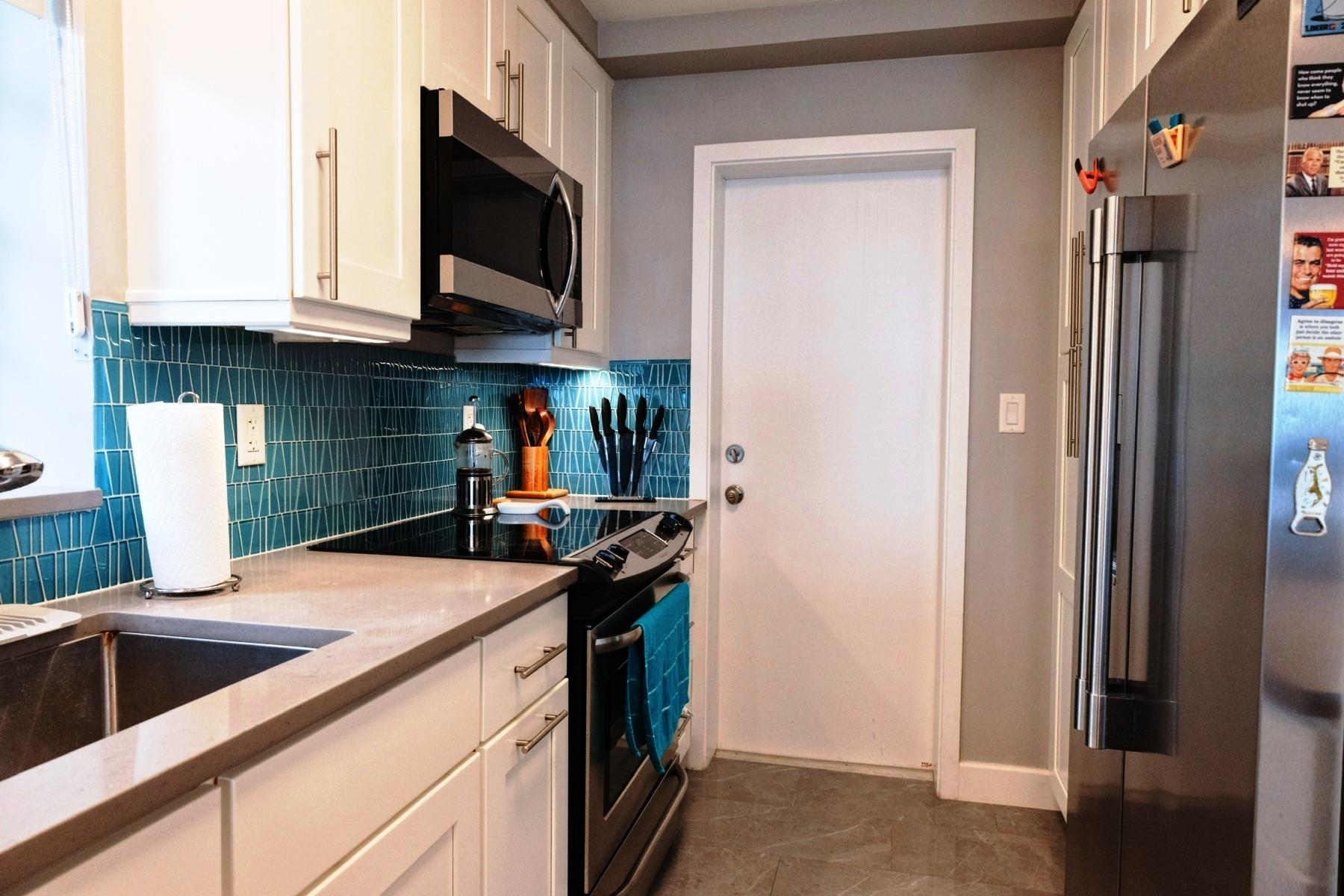 SILVERPOINT CONDO