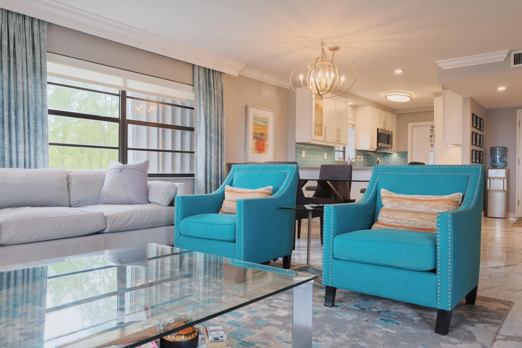 SILVERPOINT CONDO