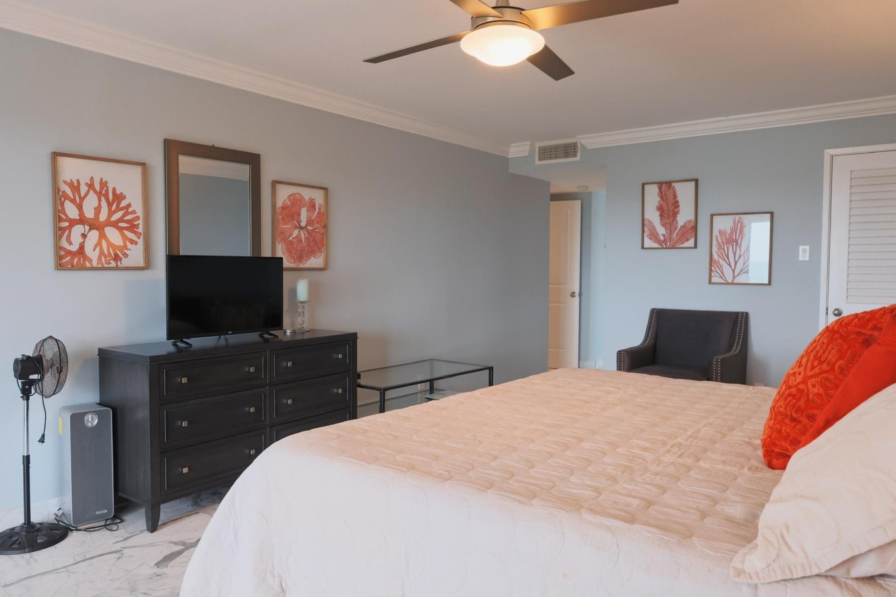 SILVERPOINT CONDO