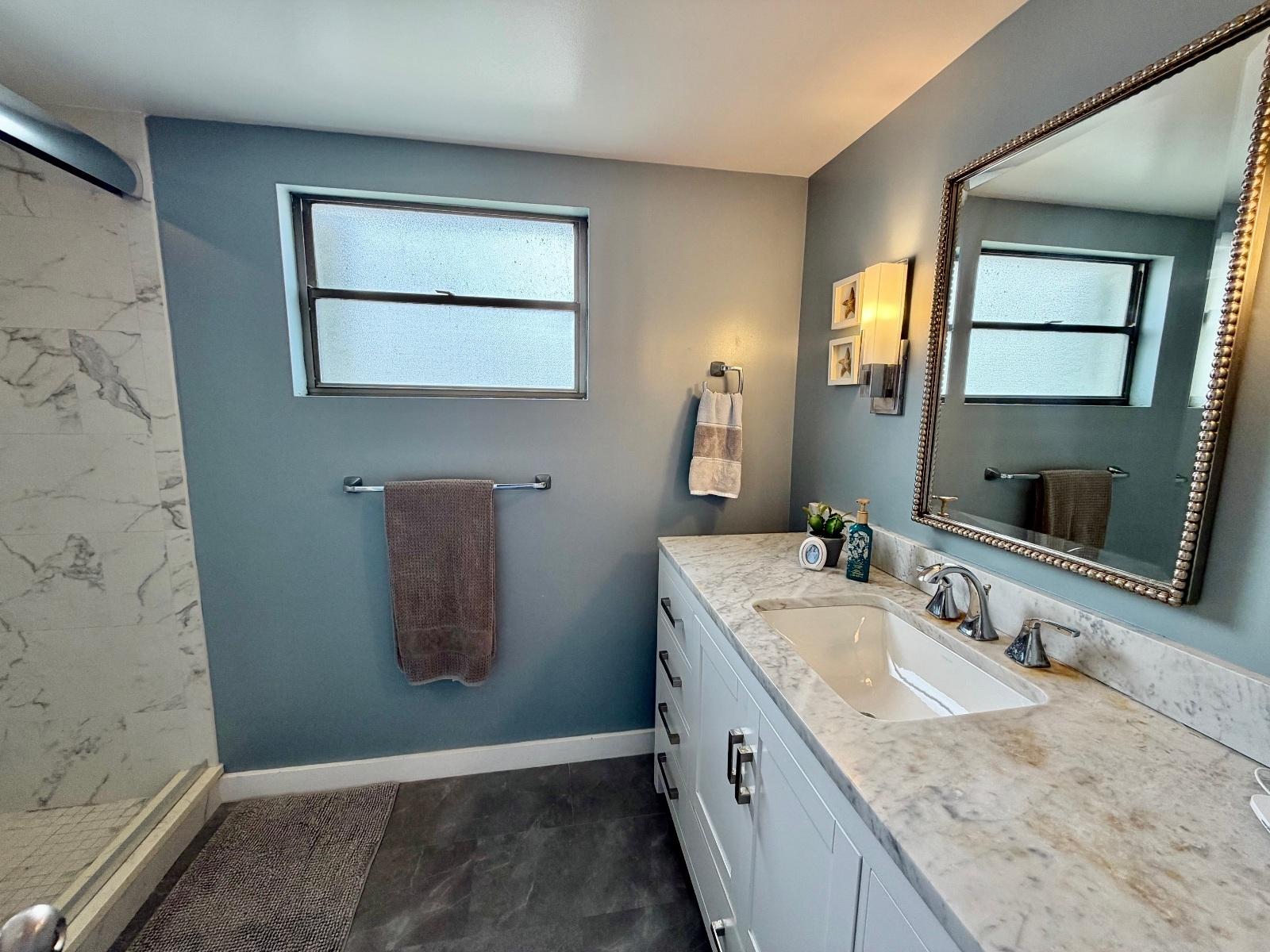 SILVERPOINT CONDO