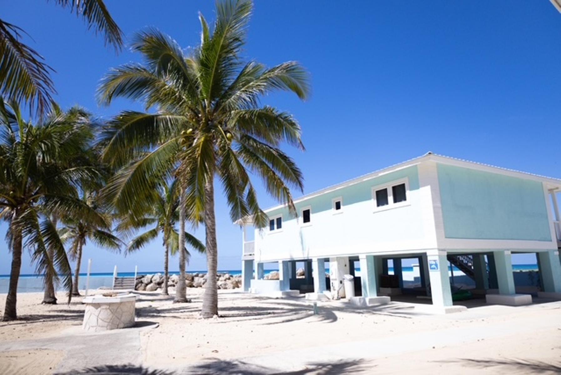 BOOTLE BAY, OCEANFRONT ESTATE