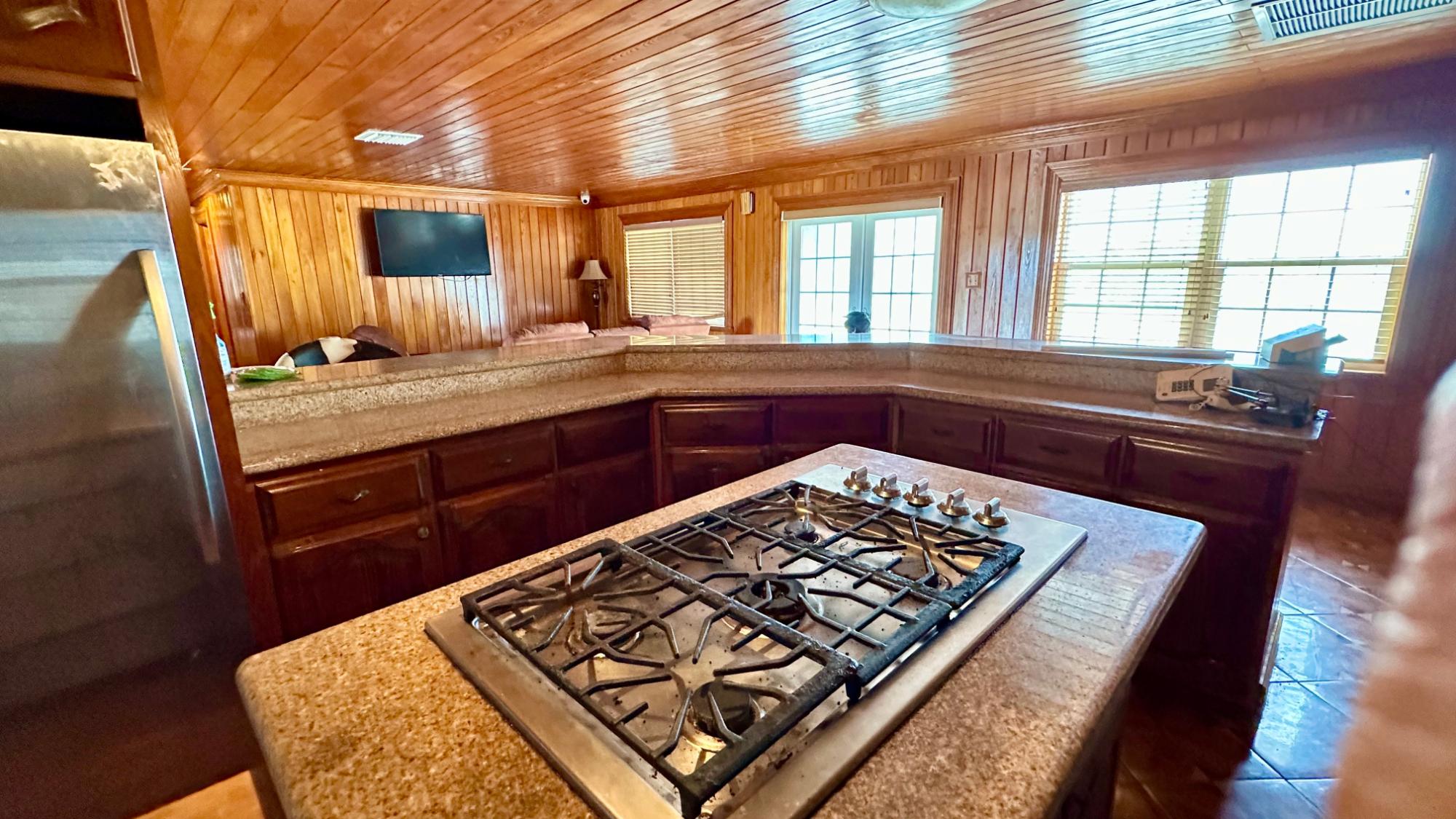 FRESH CREEK HOME