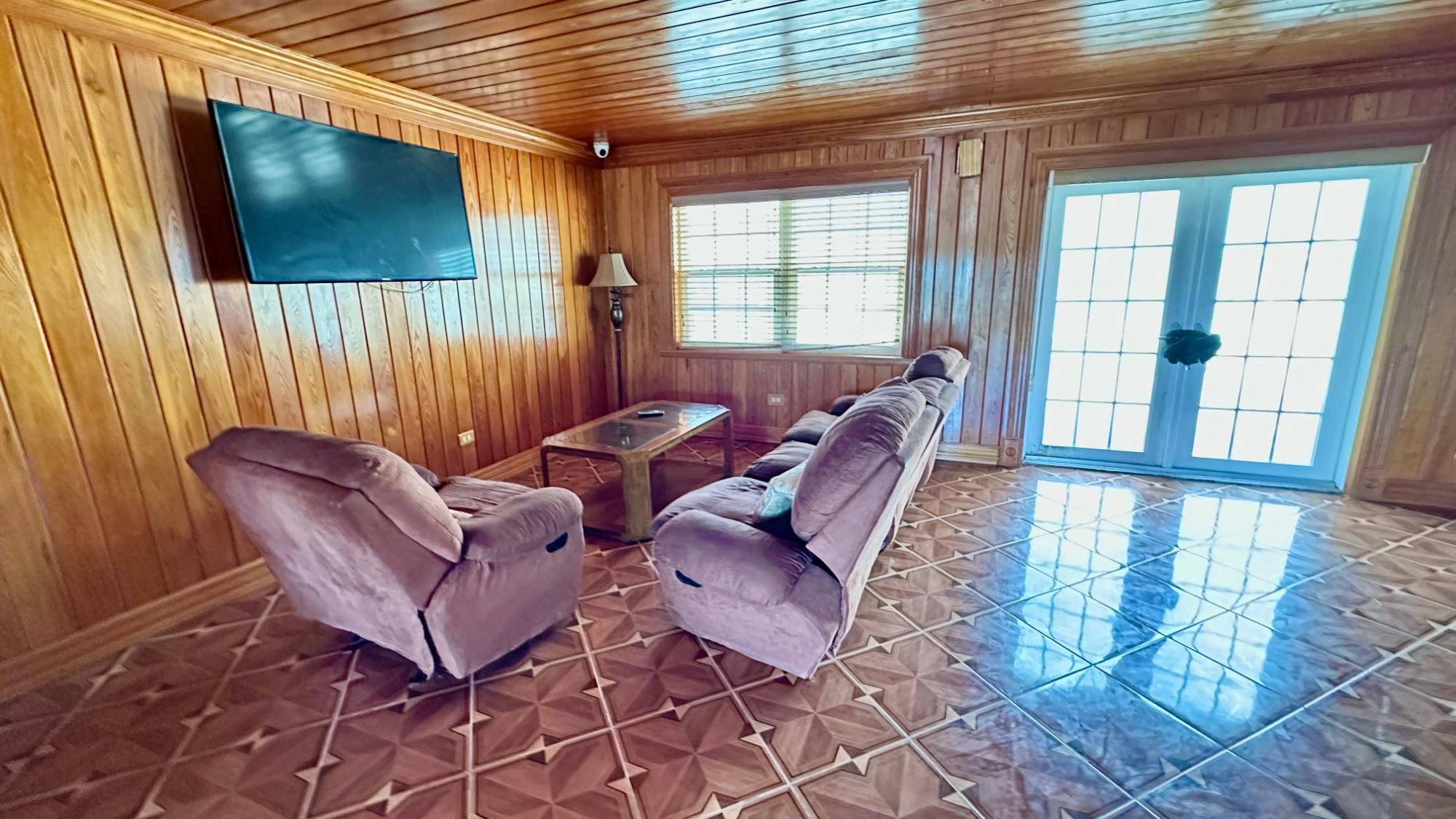 FRESH CREEK HOME