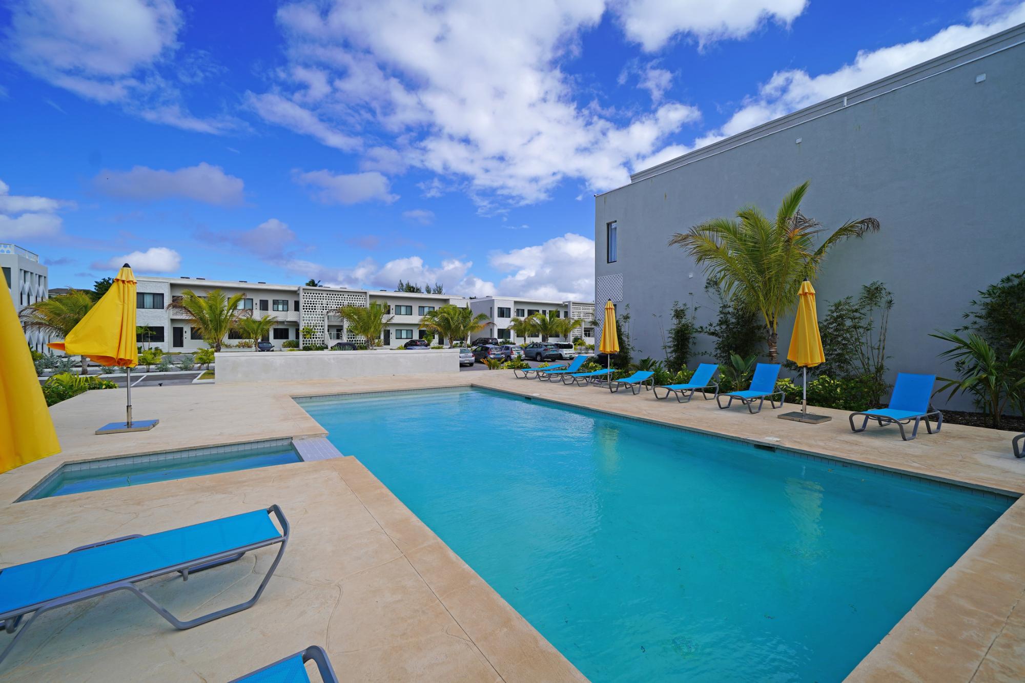 WESTEND, LOVE BEACH