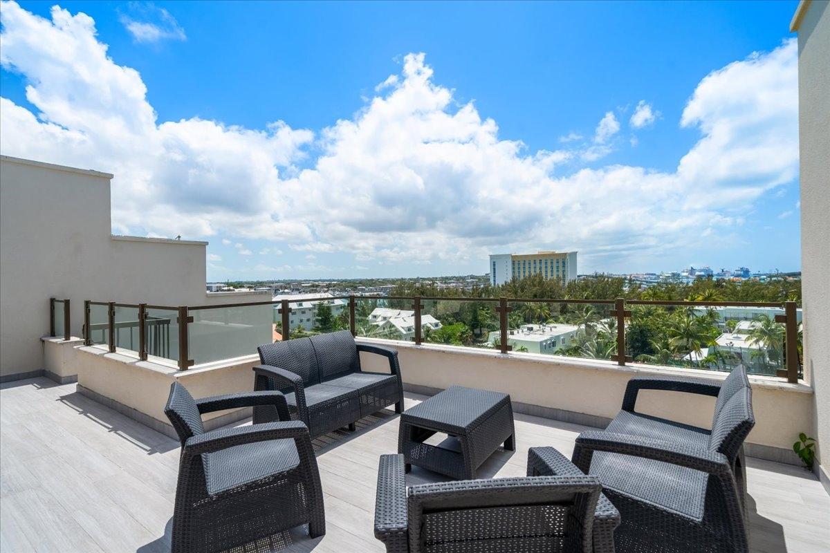 PENTHOUSE #9 THIRTY SIX