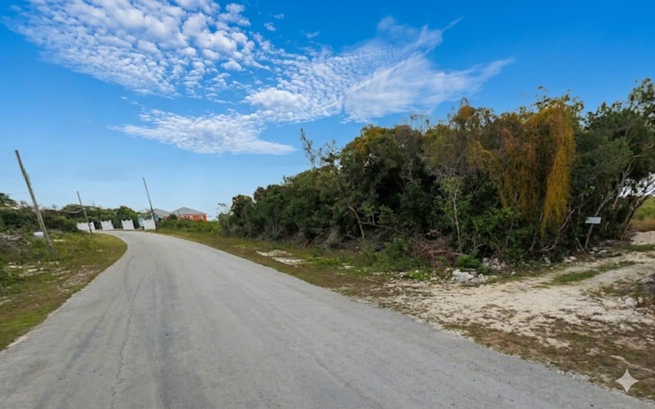 BEACHFRONT MANGROVE CAY