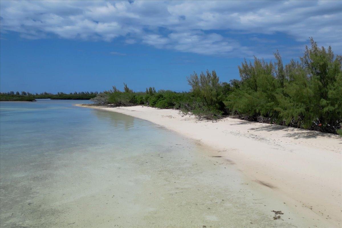 CRAB CAY