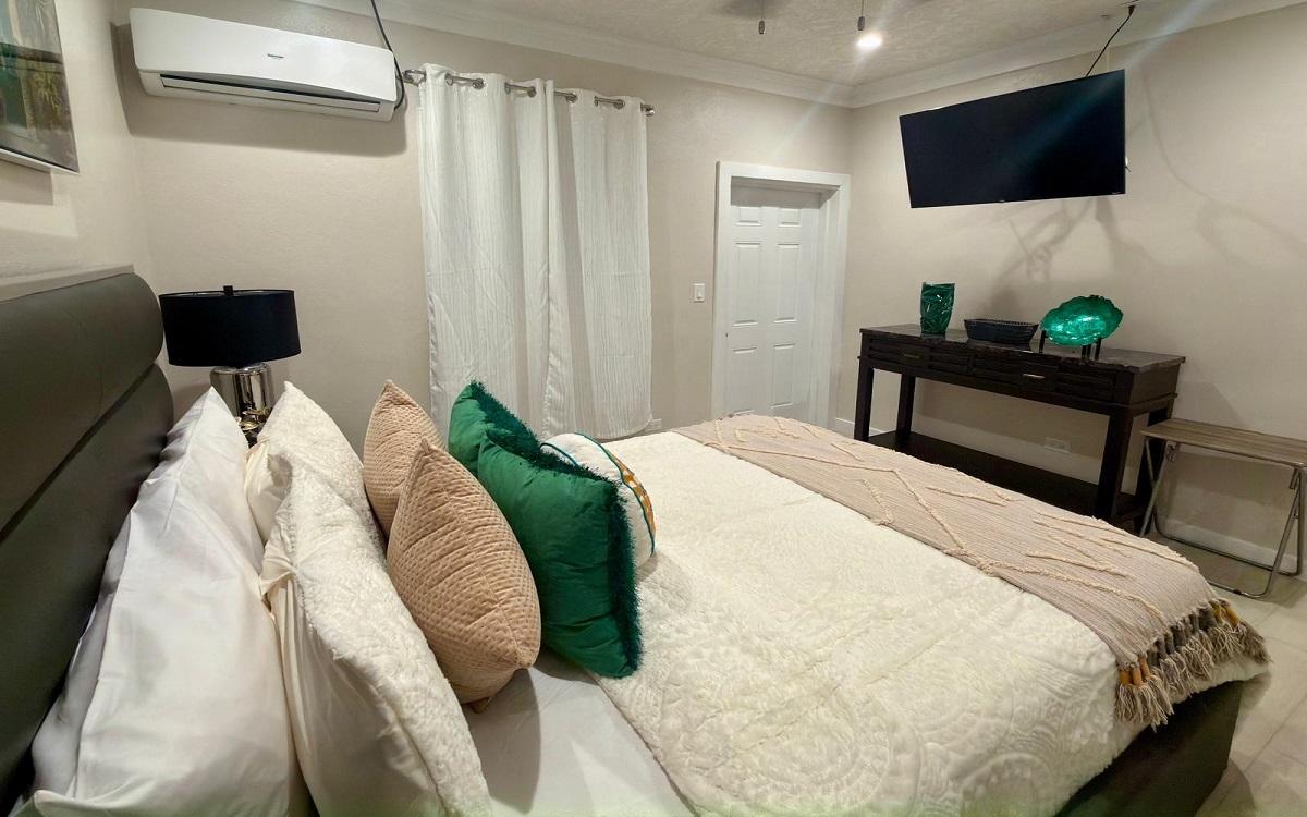 STAPLEDON GARDENS RENTAL