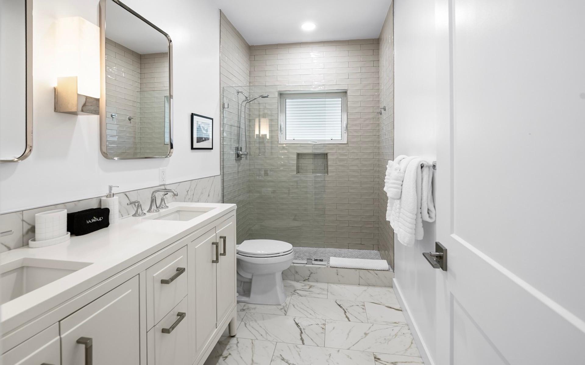 SILVER BEACH HOUSE TAR