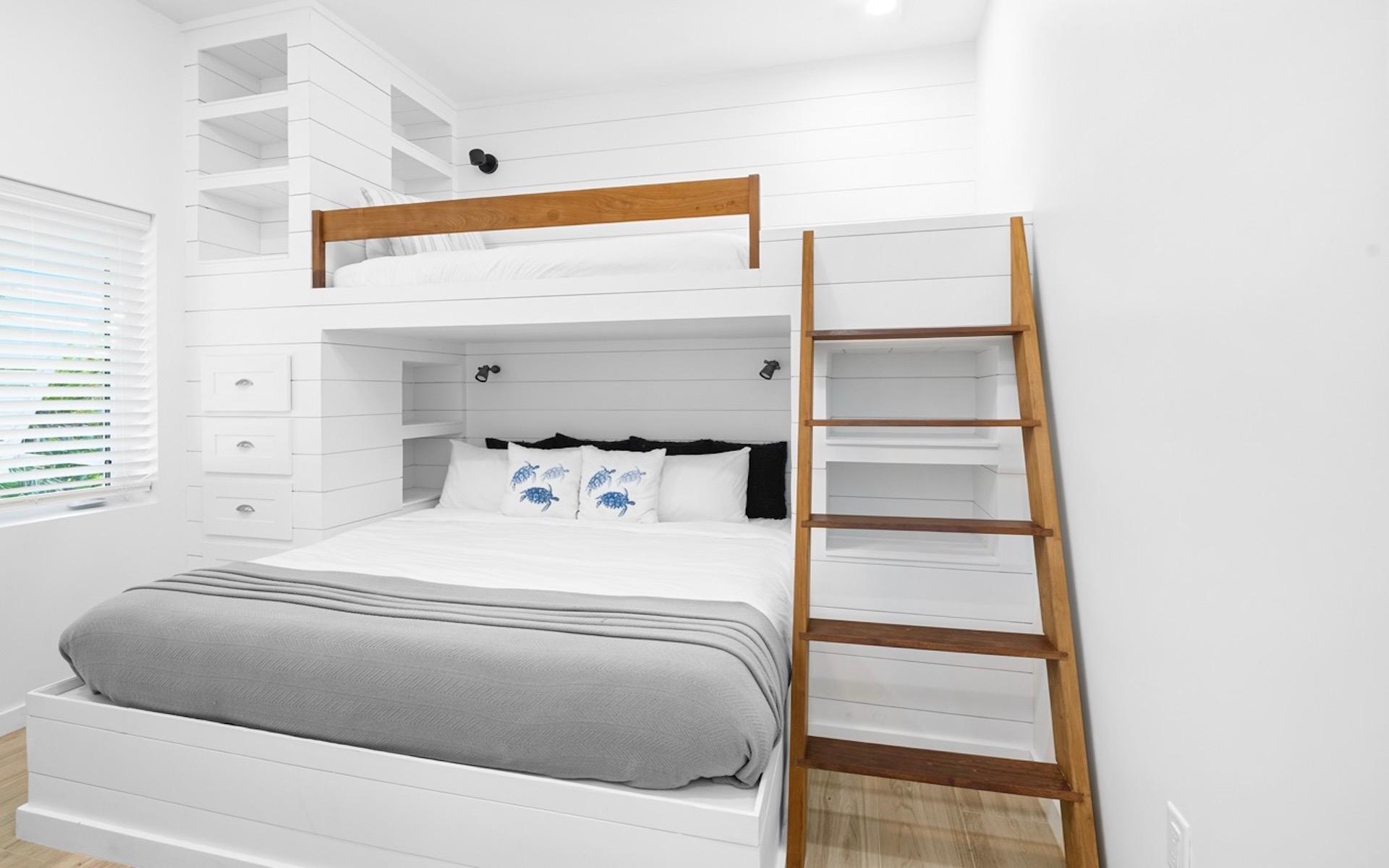 SILVER BEACH HOUSE TAR