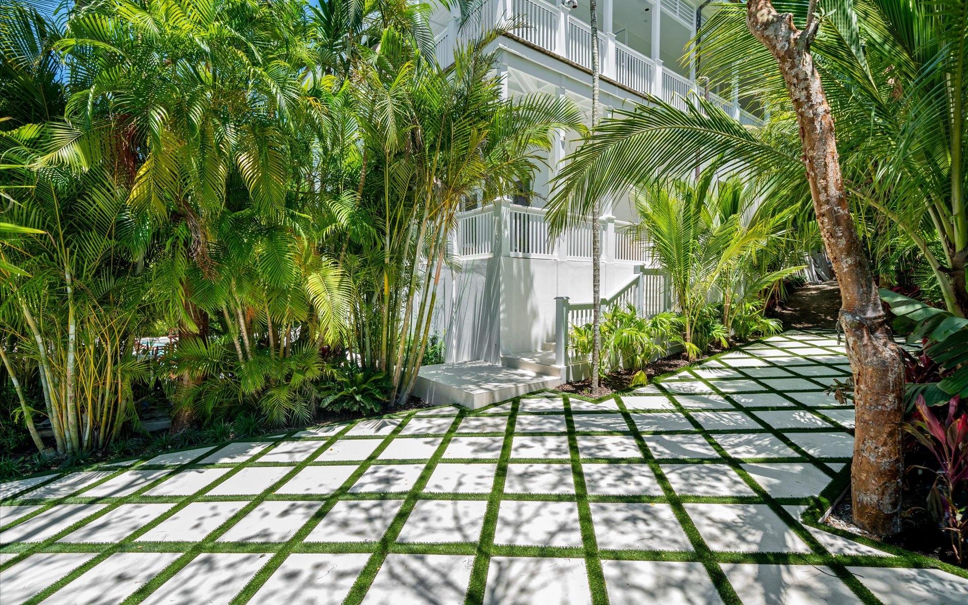 Charleston House
