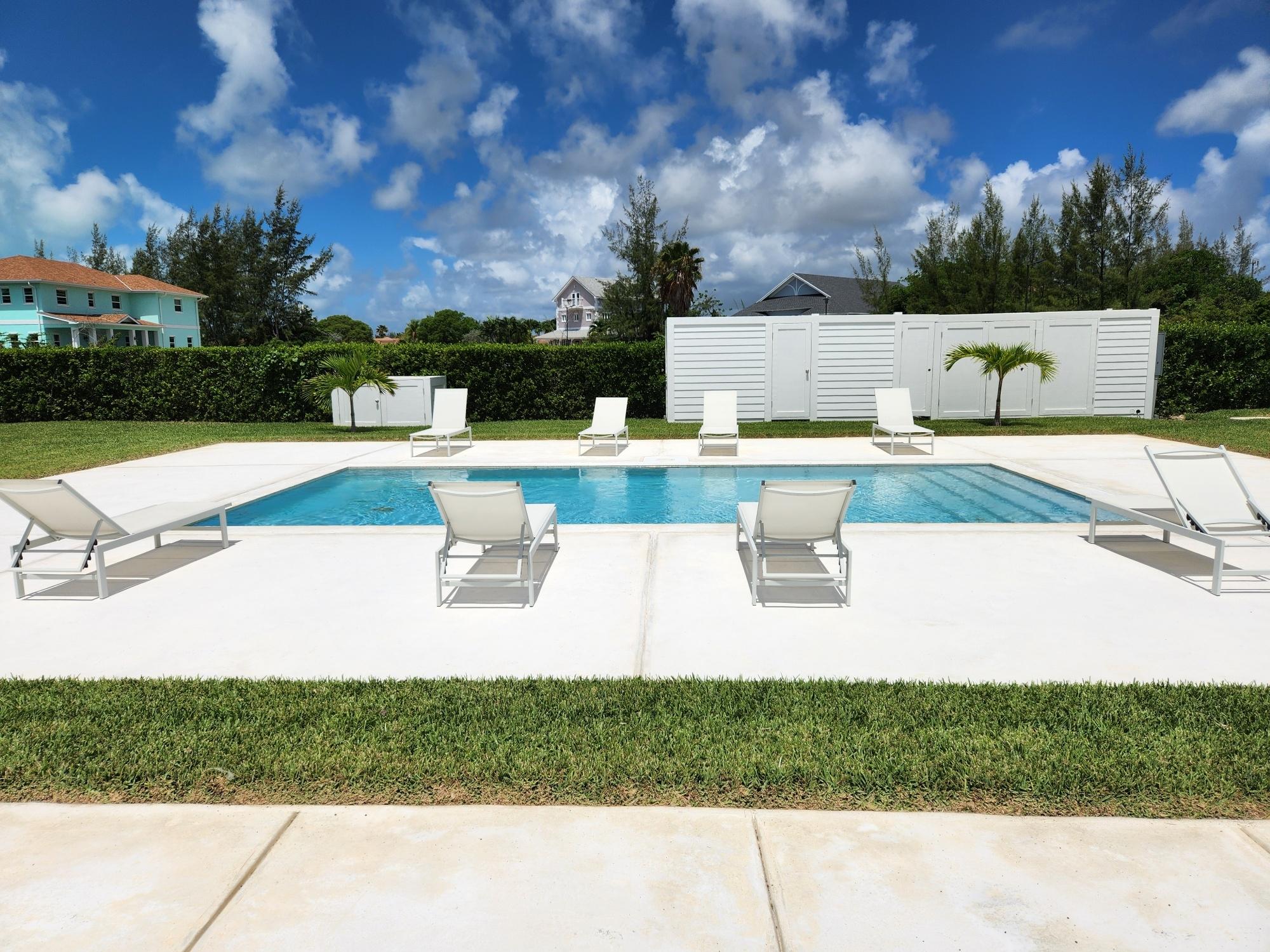 GALLEON BAY, PALM CAY