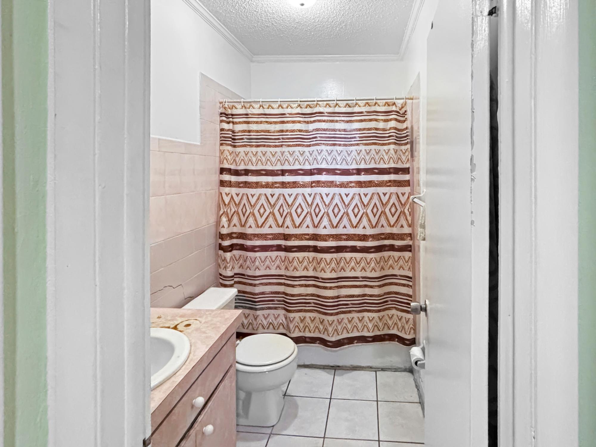 Colony Close Fourplx