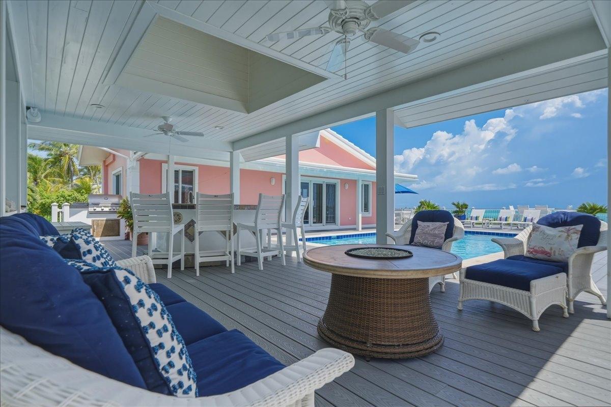 FOUR WINDS BEACH HOUSE
