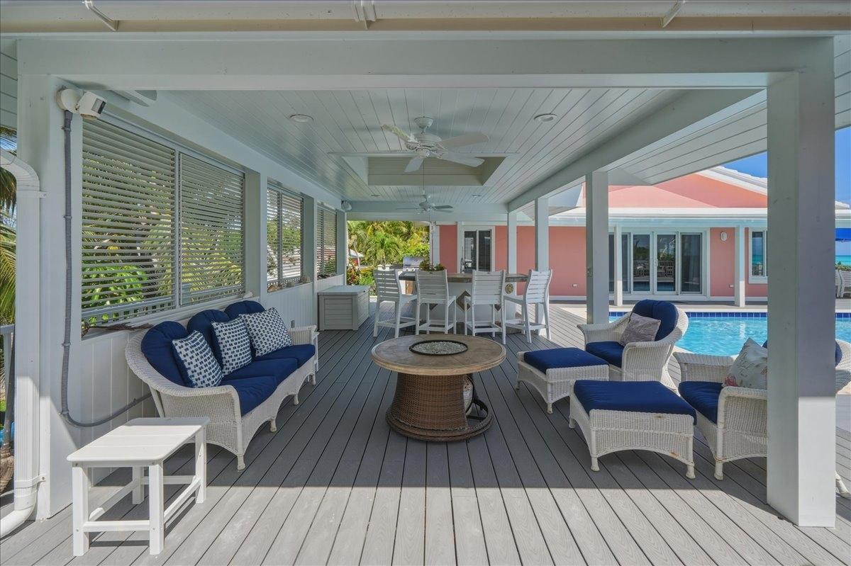 FOUR WINDS BEACH HOUSE