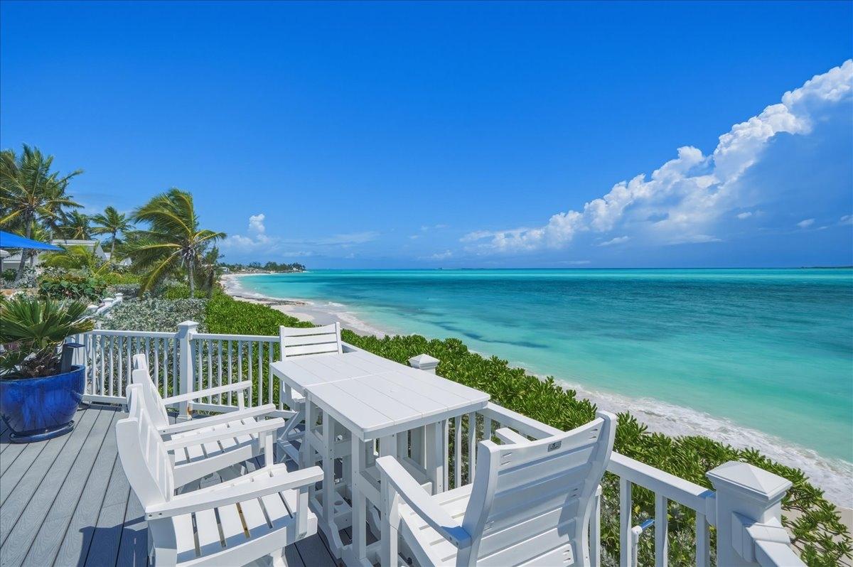 FOUR WINDS BEACH HOUSE