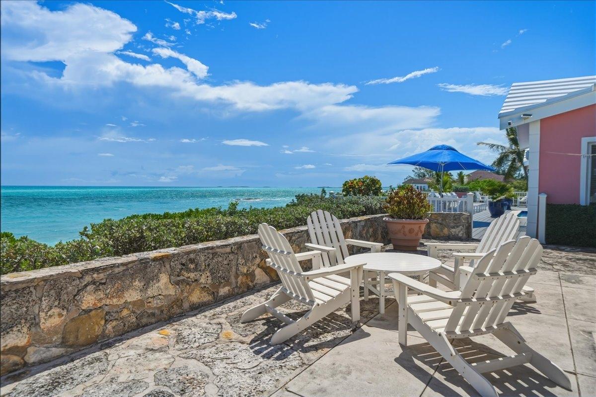 FOUR WINDS BEACH HOUSE