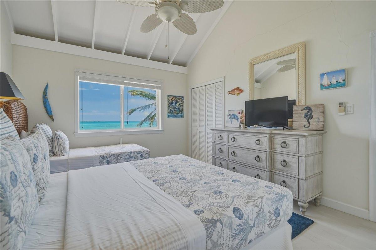 FOUR WINDS BEACH HOUSE