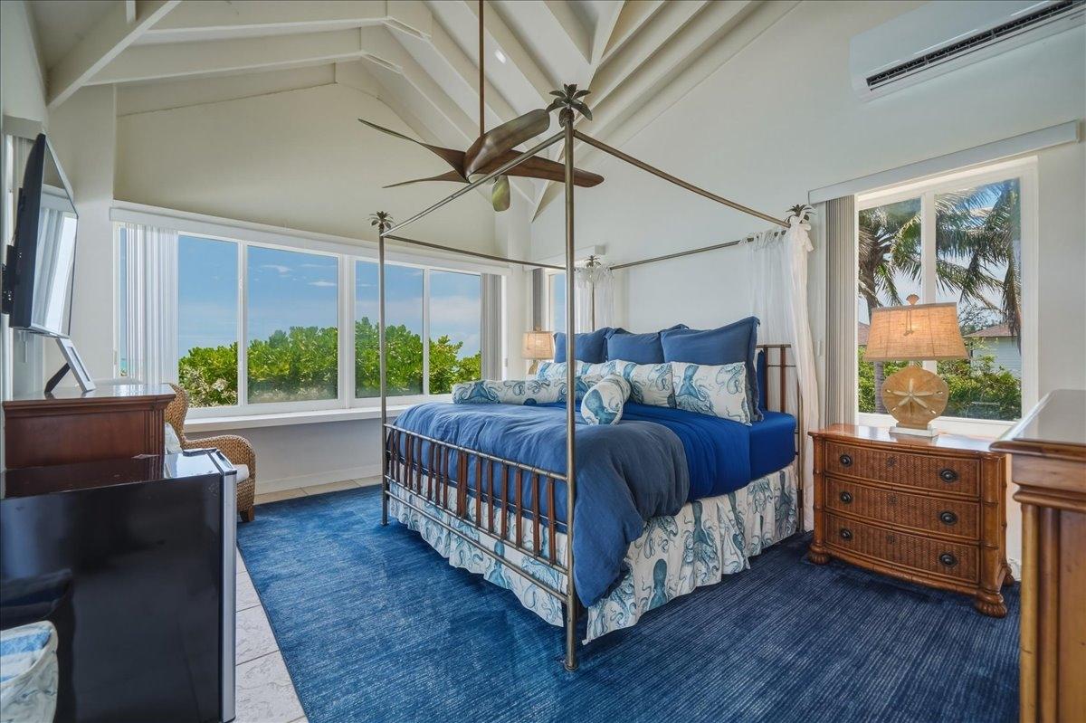 FOUR WINDS BEACH HOUSE