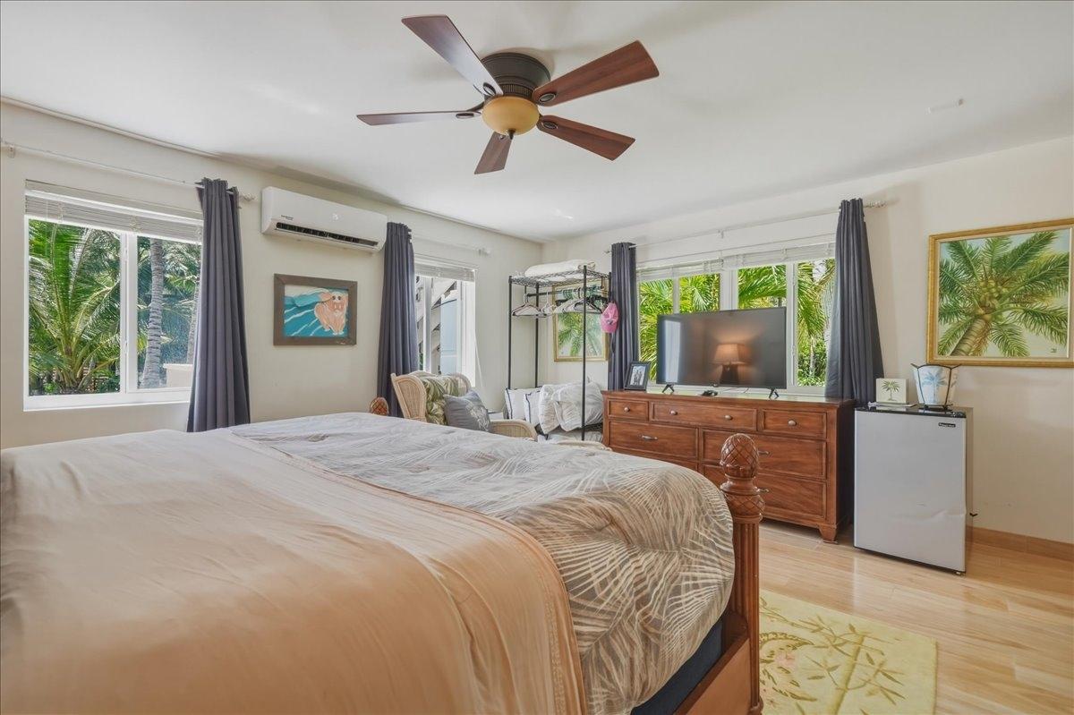FOUR WINDS BEACH HOUSE
