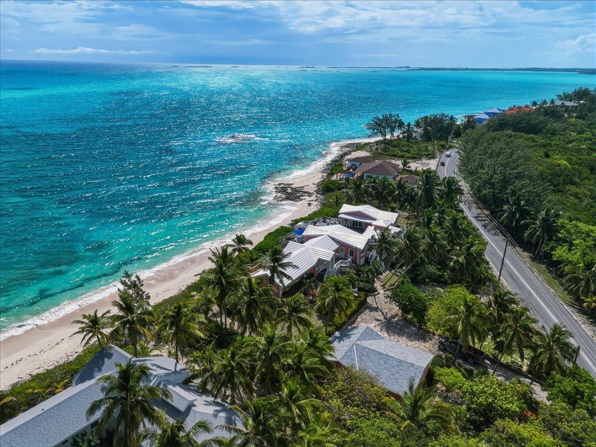 FOUR WINDS BEACH HOUSE