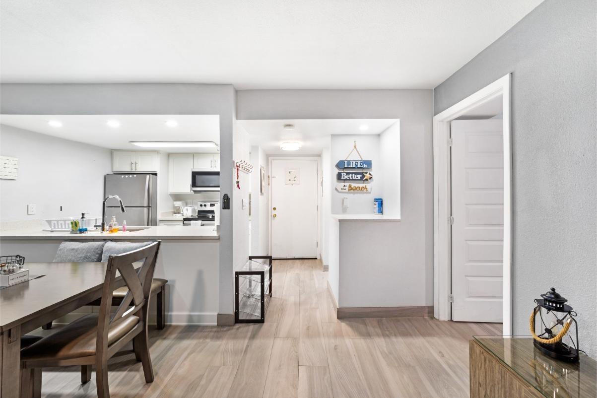 CORAL BEACH APARTMENT