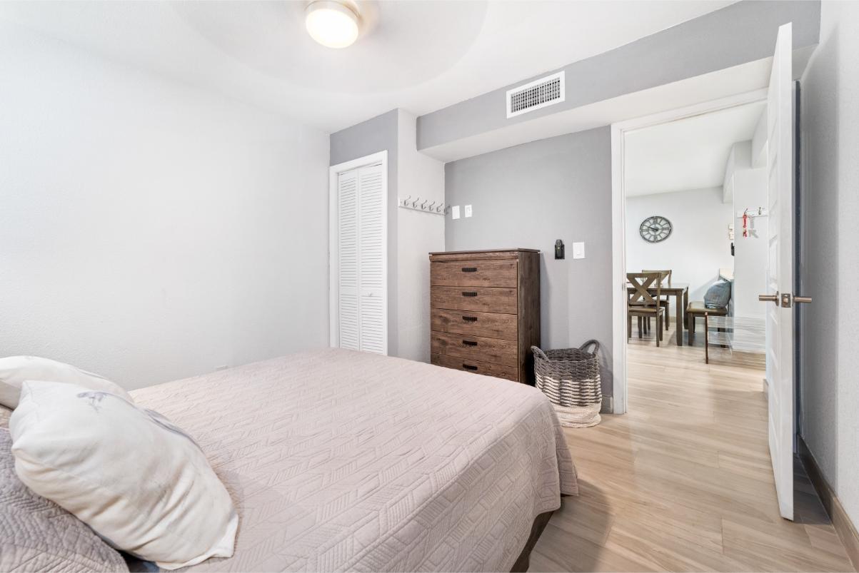 CORAL BEACH APARTMENT