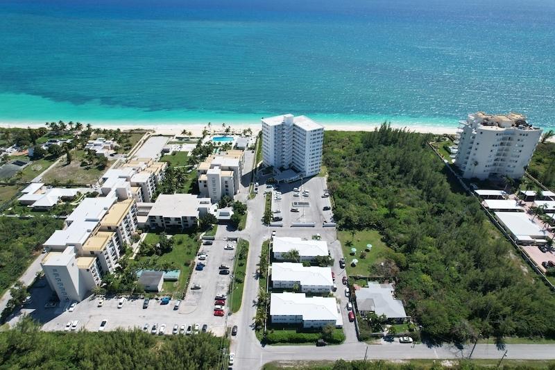 CORAL BEACH APARTMENT