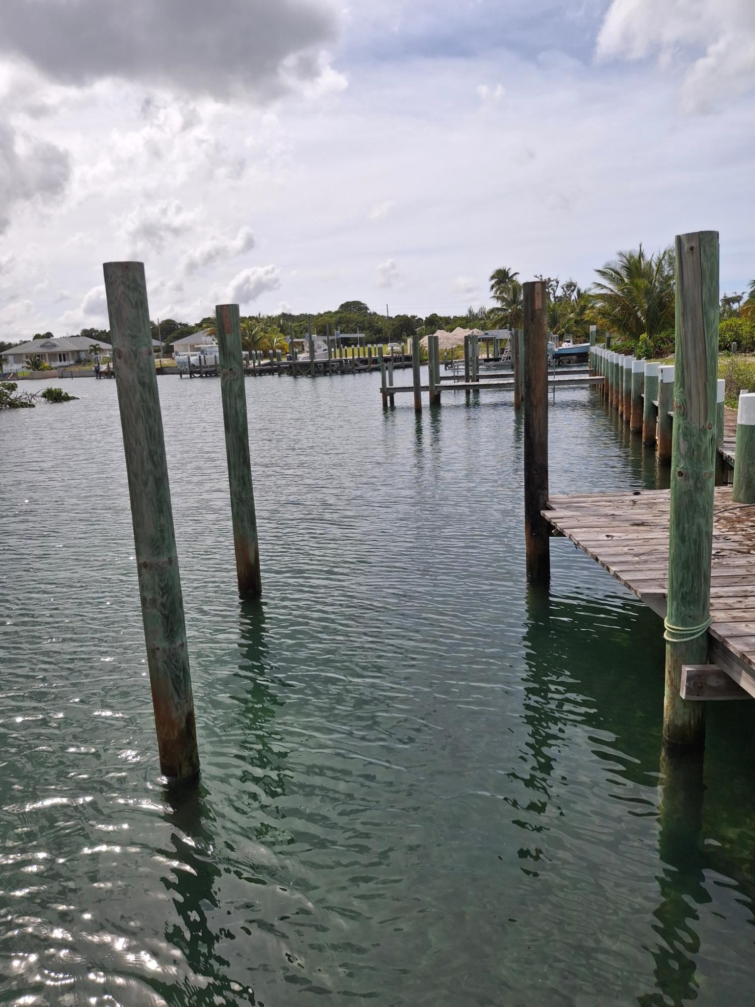 PELICAN SHORES