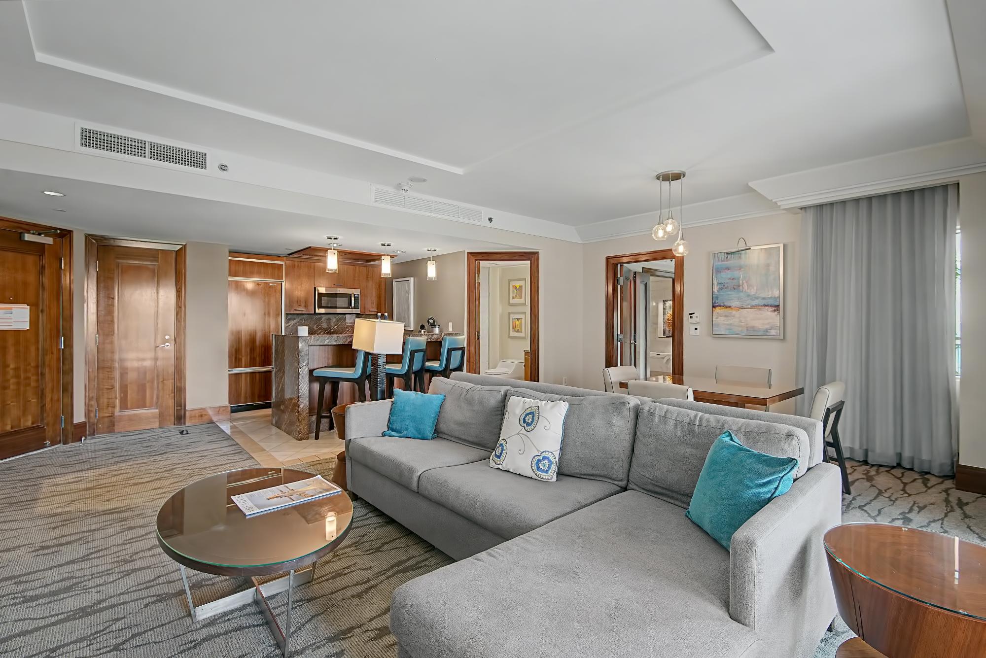 UNIT 2-928/926 @ THE REEF