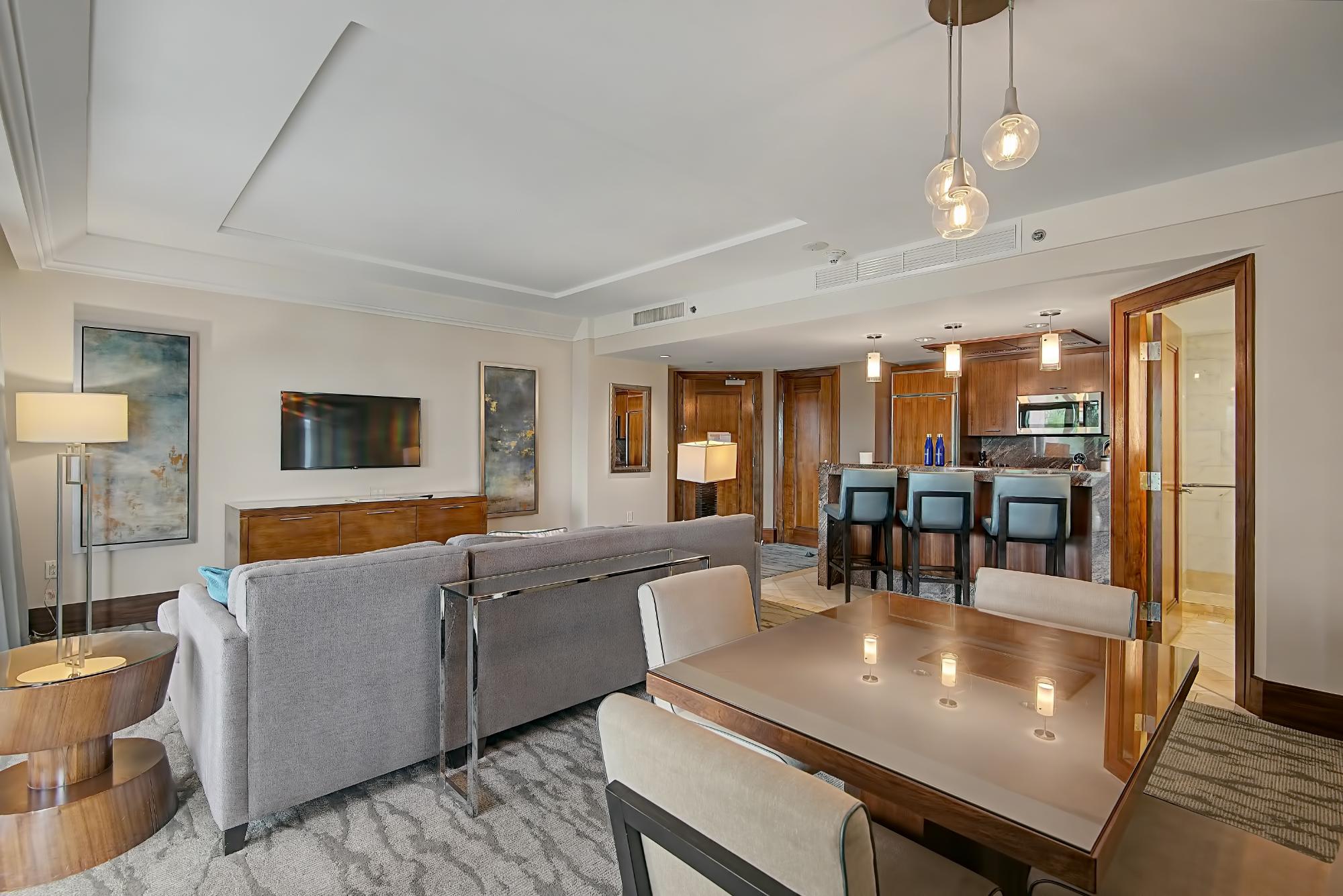 UNIT 2-928/926 @ THE REEF